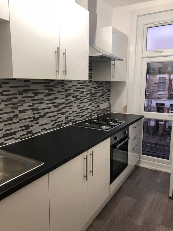 Flat Cliff Villas in London