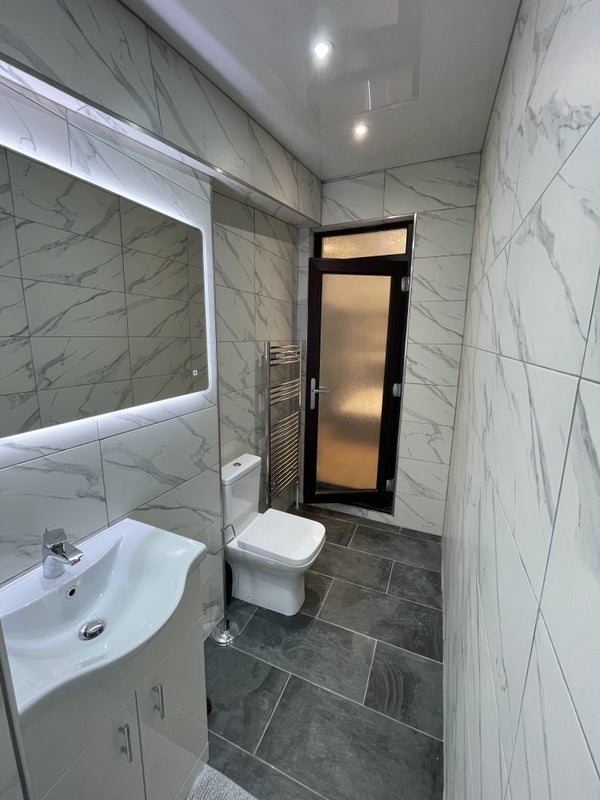 Room Chester Road in Greater London