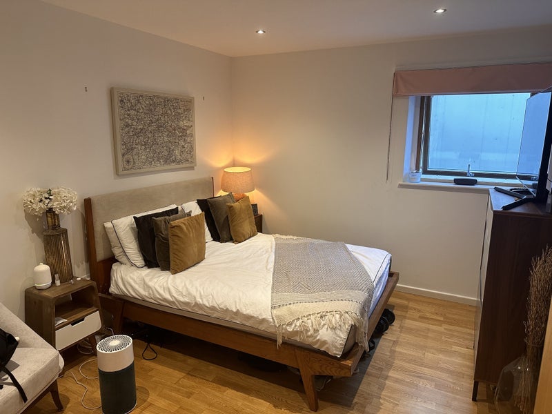 Room Coldharbour Lane in Greater London