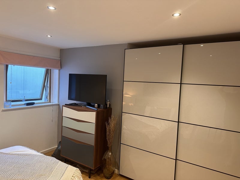 Room Coldharbour Lane in Greater London