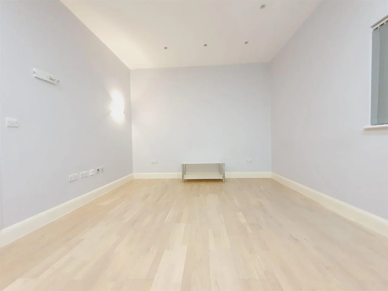 Flat Lancaster Road in Greater London
