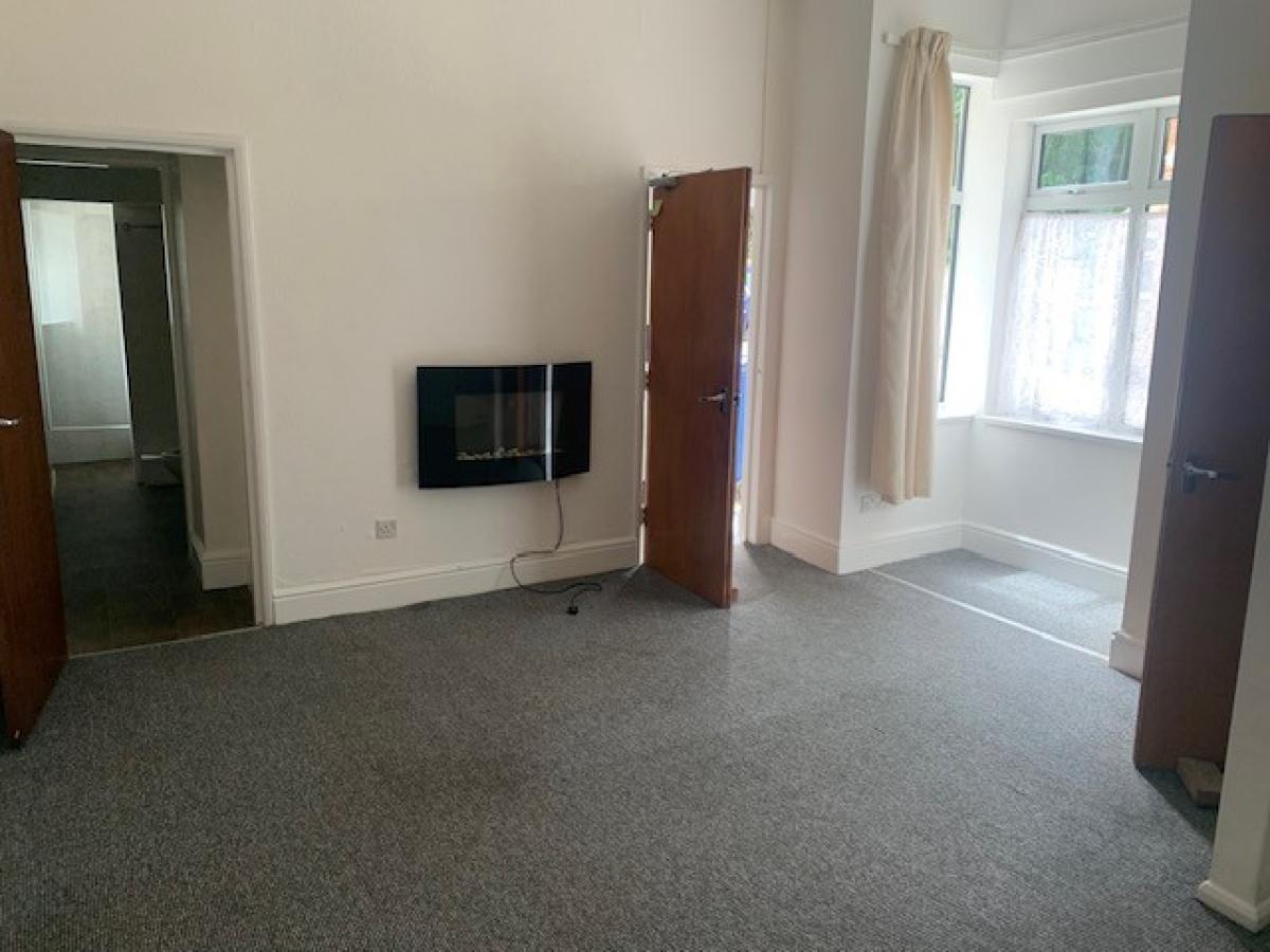 Flat Crompton Street in Derby