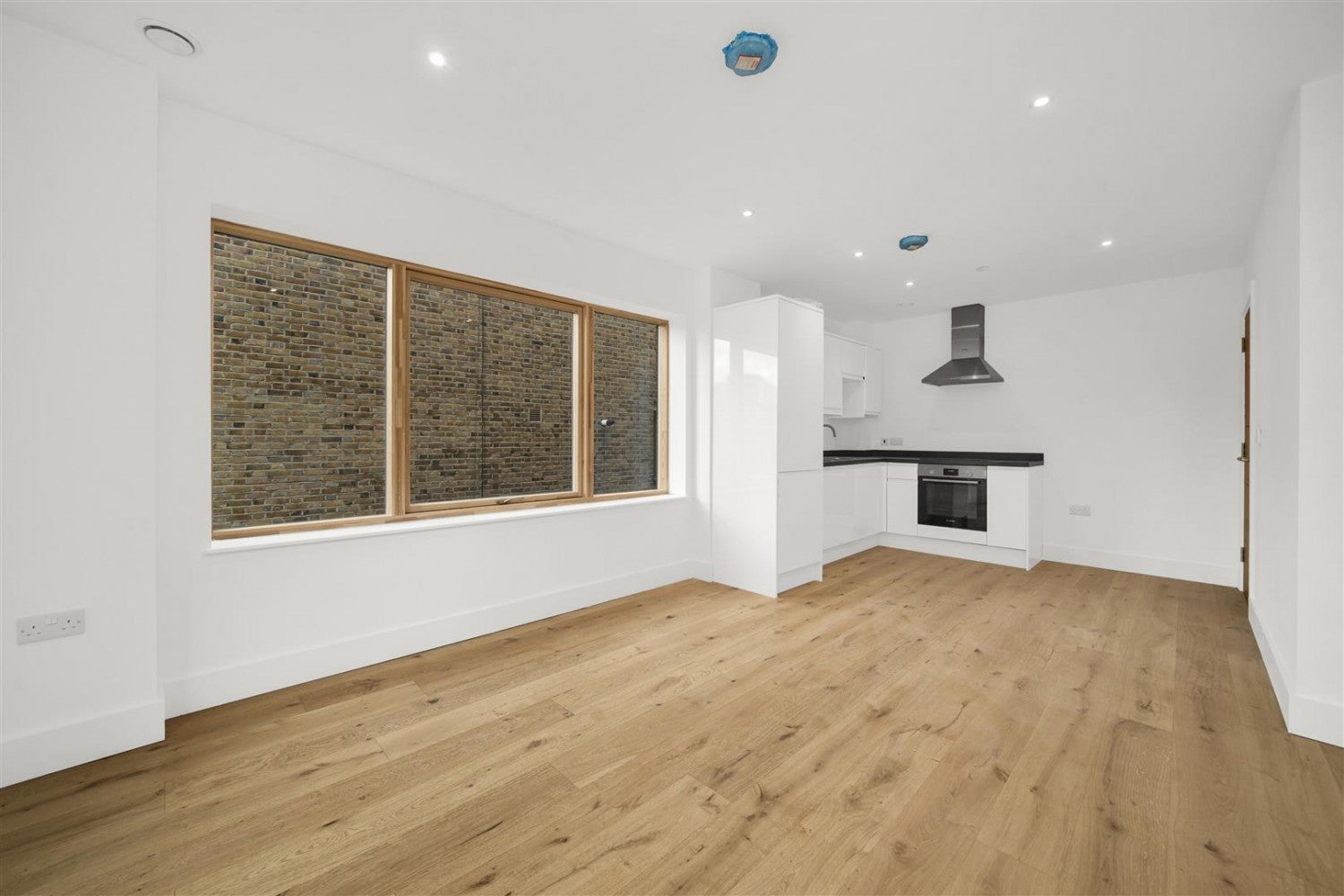 Flat Hare Walk in Greater London
