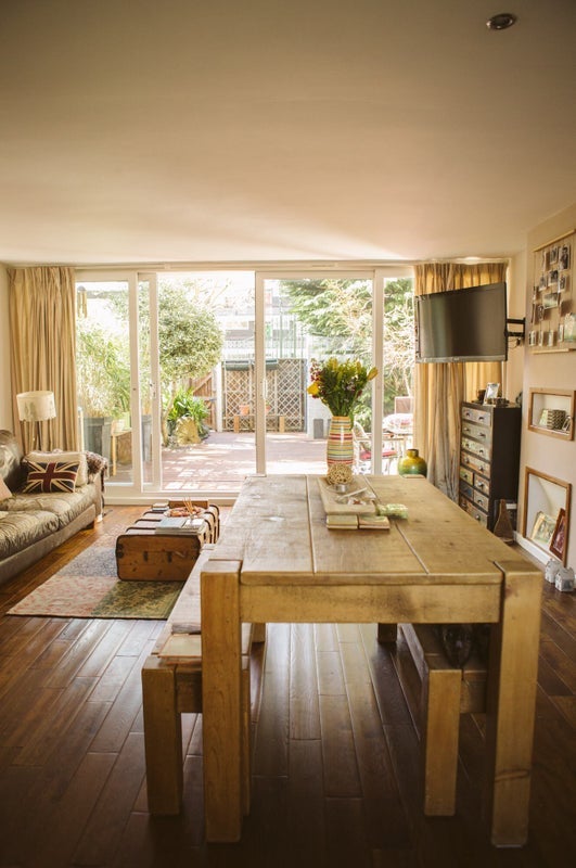 Room Westbridge Road in Greater London
