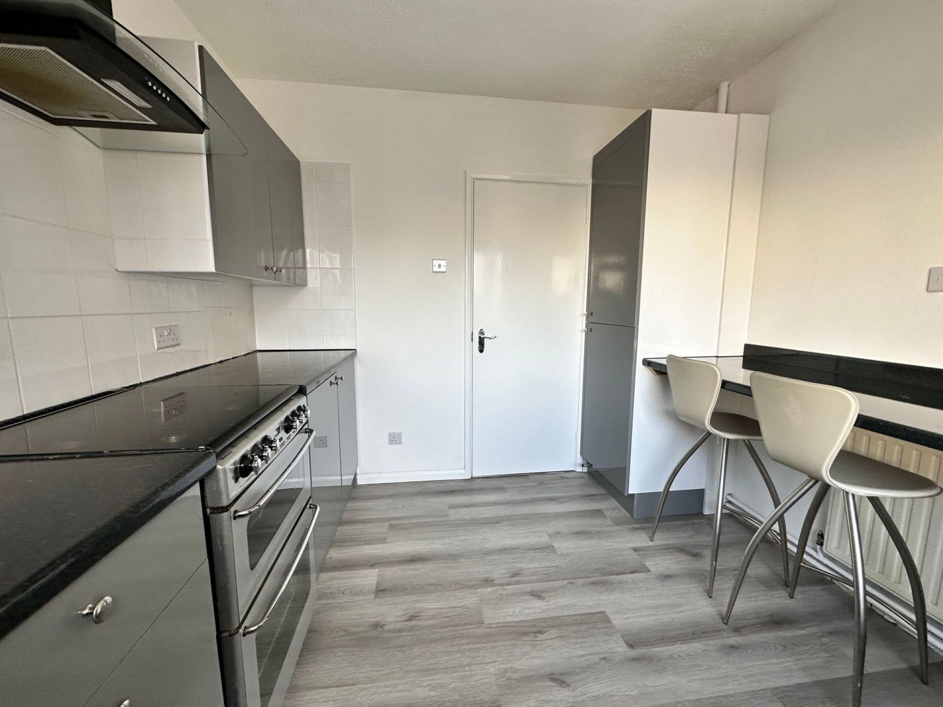 Flat Park Avenue in Rother