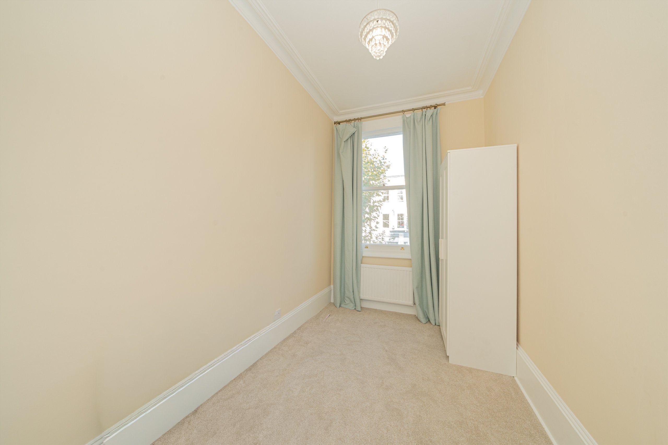 Flat Philbeach Gardens in Greater London