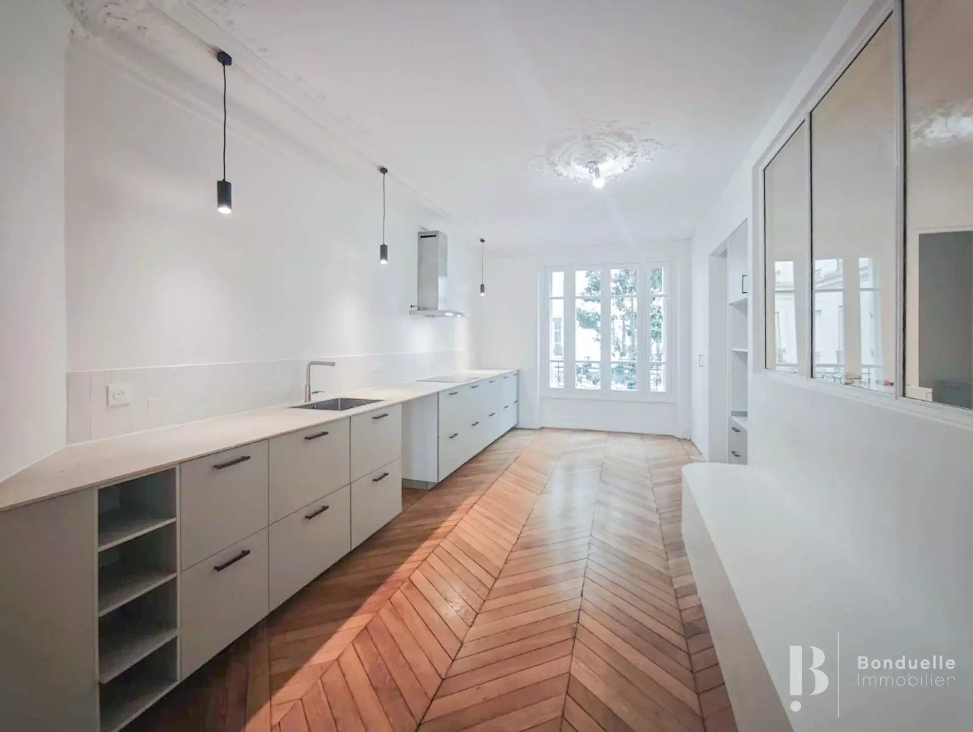 Flat Rue Boissière in Paris