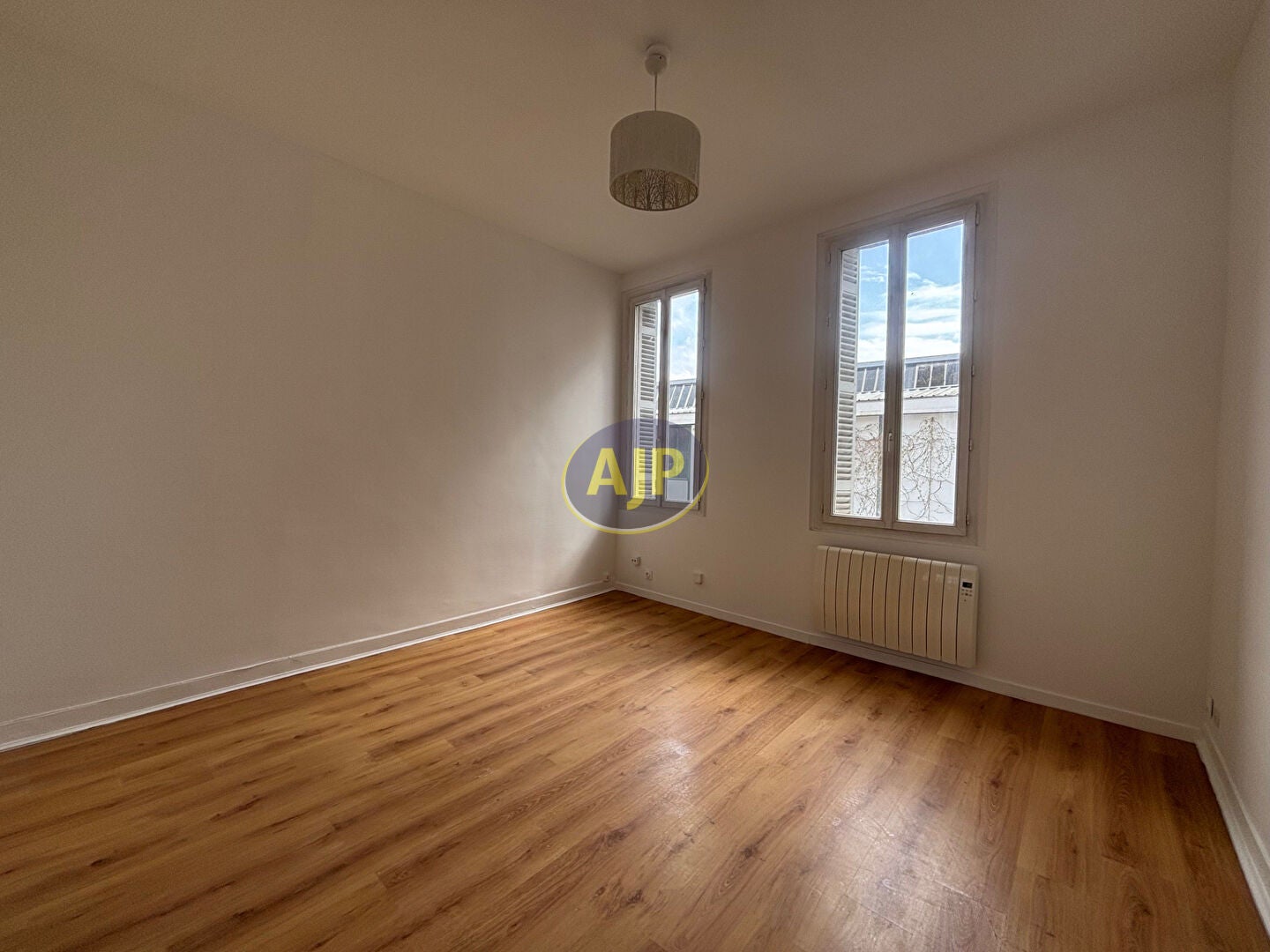 Appartement Route des Justices à Saint-Germain-et-Mons