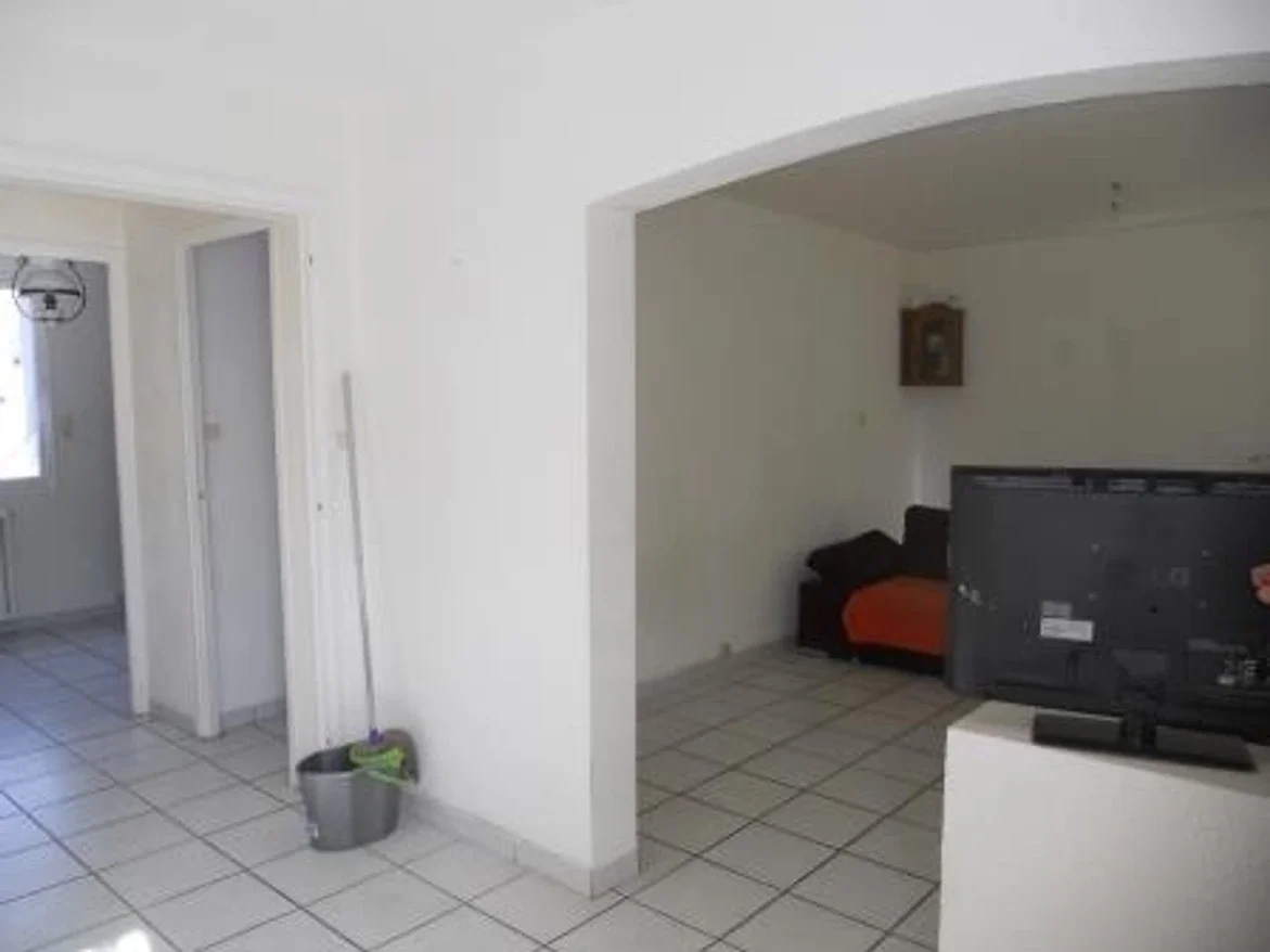 Appartement Route d'Arzeliers à Laragne-Montéglin
