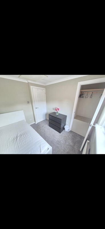 Room Buchanan Crescent in Livingston