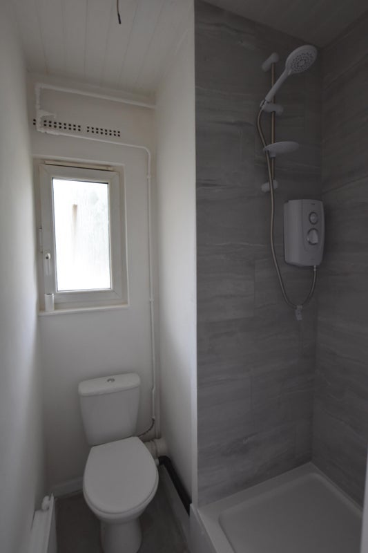 Flat Sulivan Court in Greater London