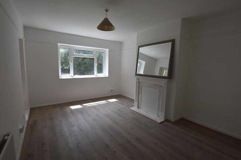 Flat Sulivan Court in Greater London