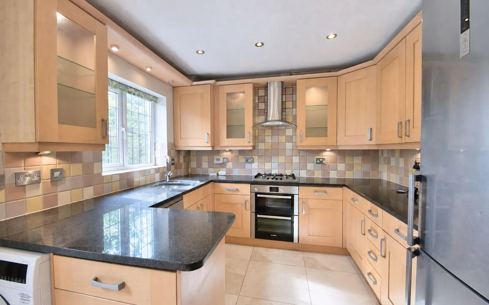 House Rosslyn Park in Elmbridge