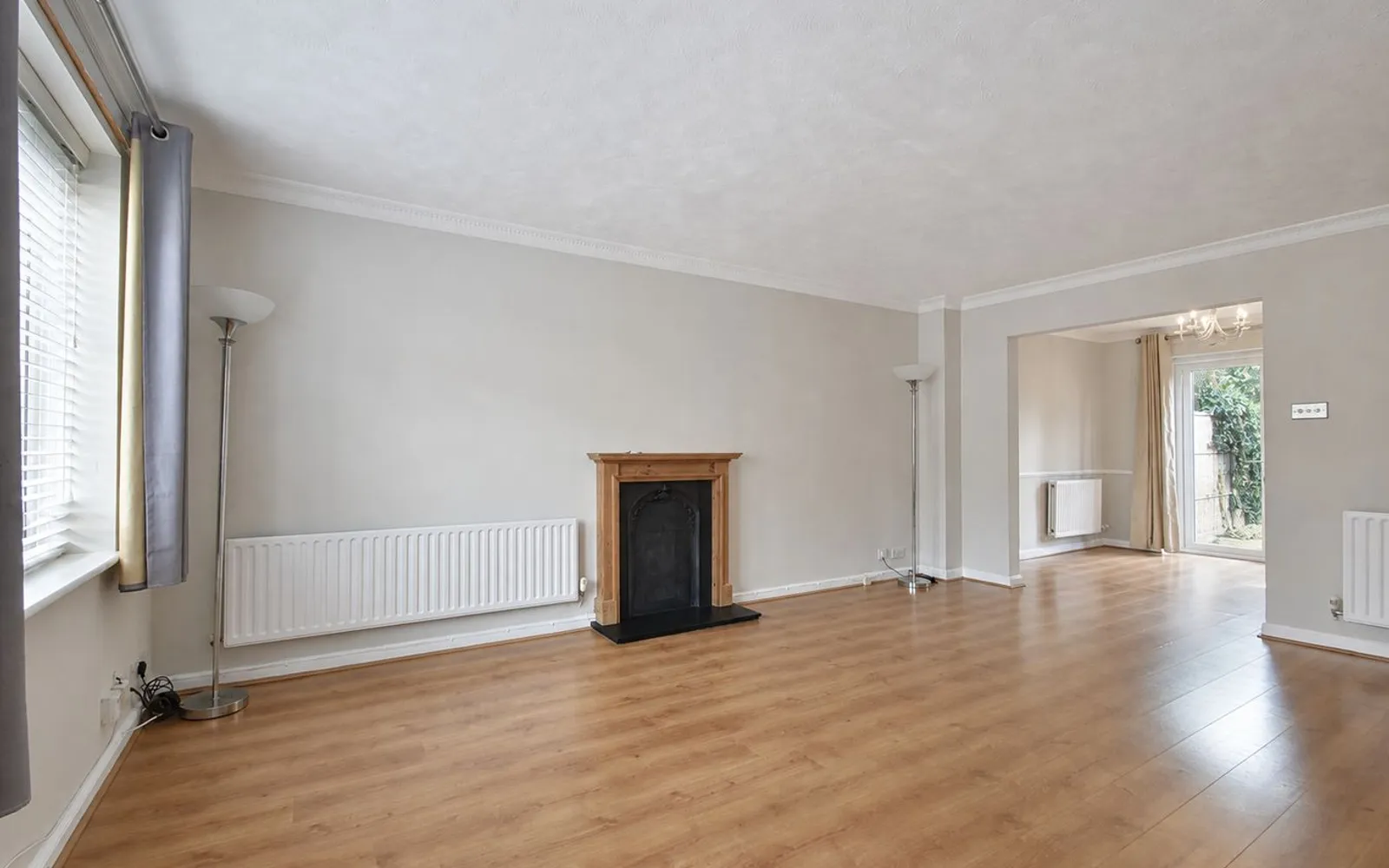 House Rosslyn Park in Elmbridge