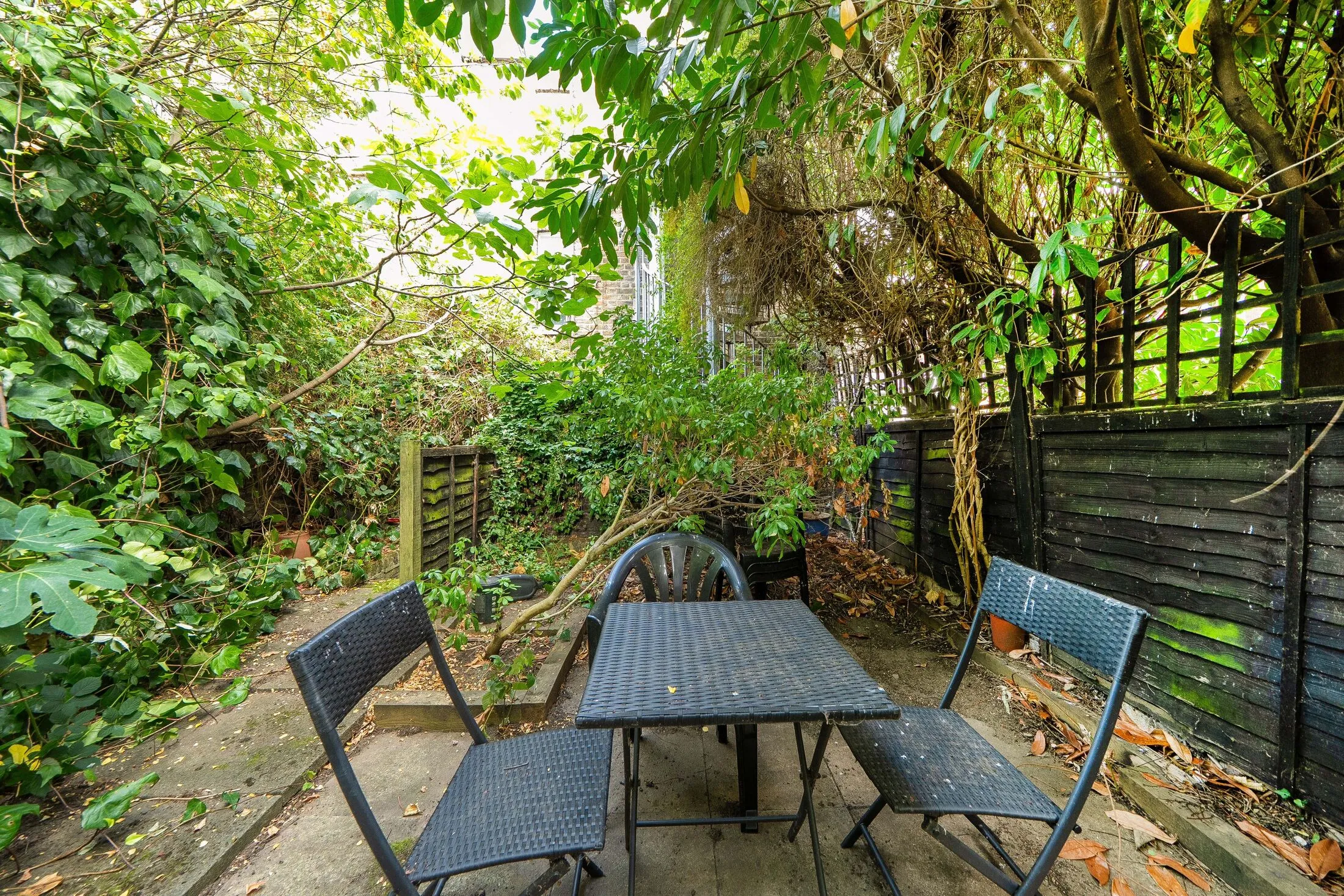 Flat Maygrove Road in Greater London