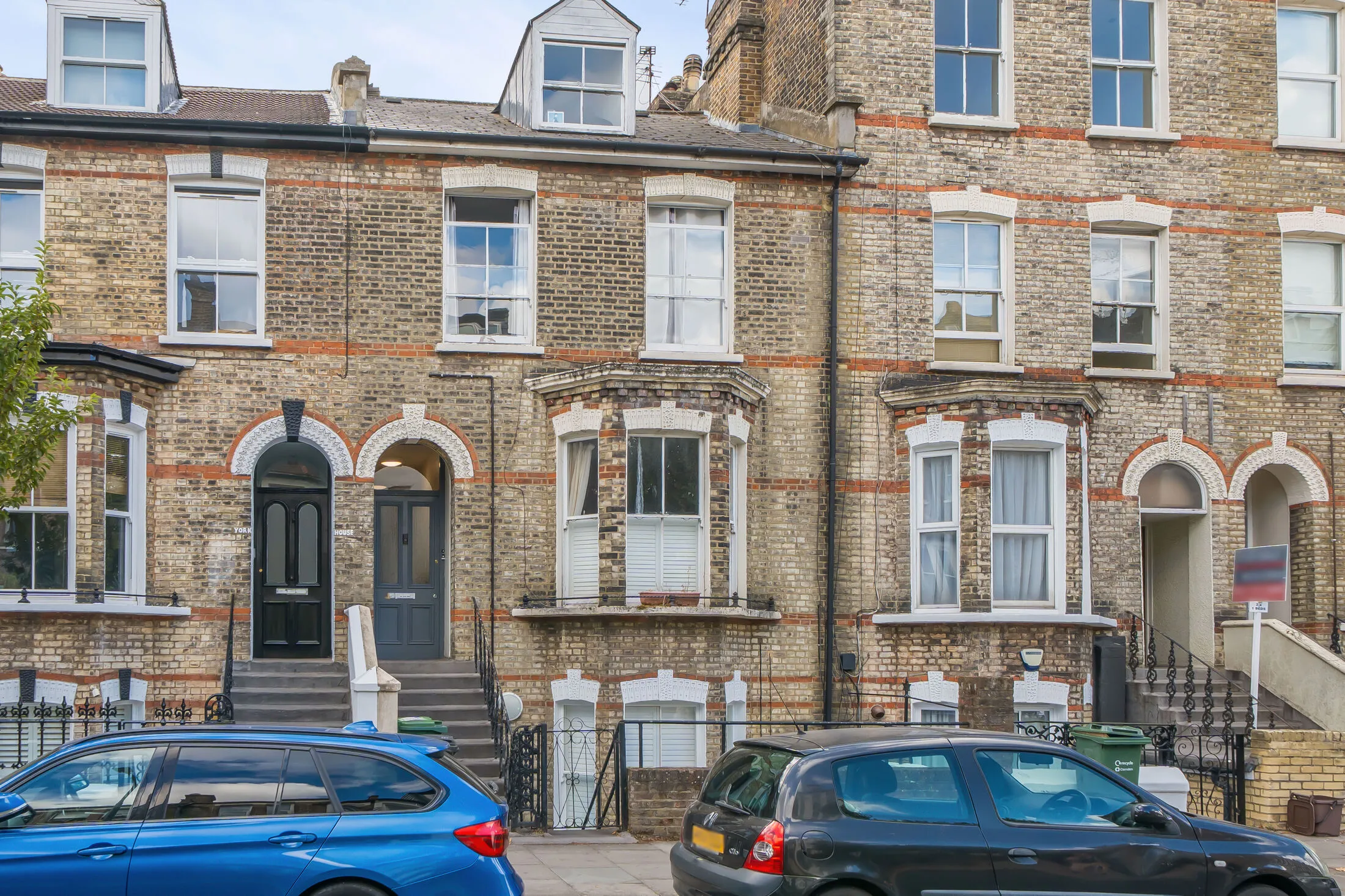 Flat Maygrove Road in Greater London