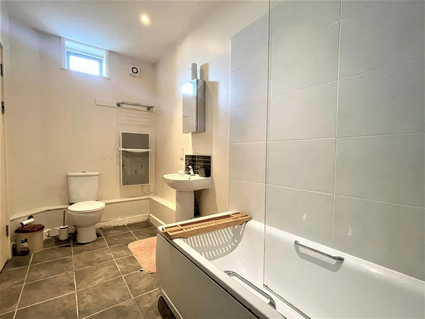 Flat Wesley Avenue in Greater London