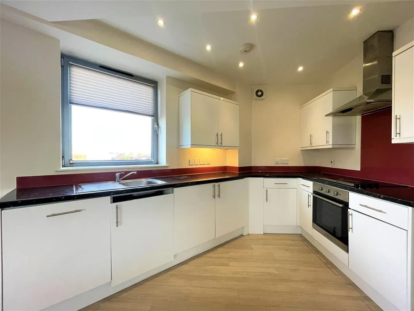 Flat Wesley Avenue in Greater London