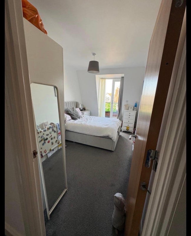 Room Stanley Grove in Greater London