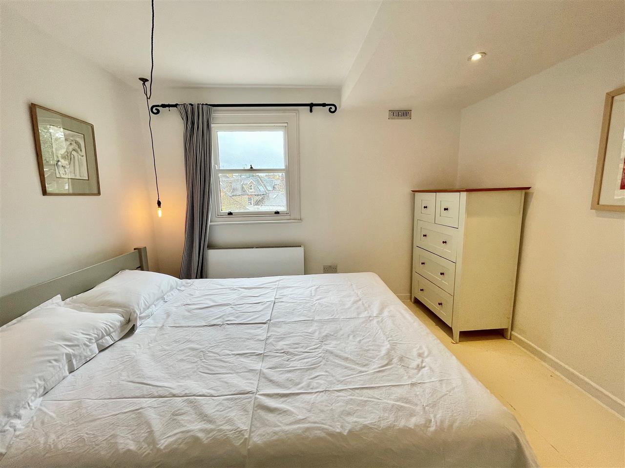 Flat Yerbury Road in Greater London