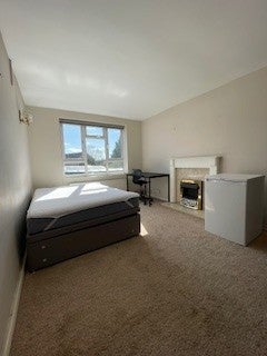 Room Chace Avenue in Hertsmere