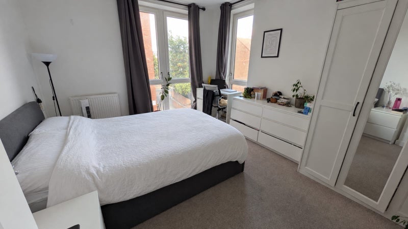 Flat The Vale in Greater London