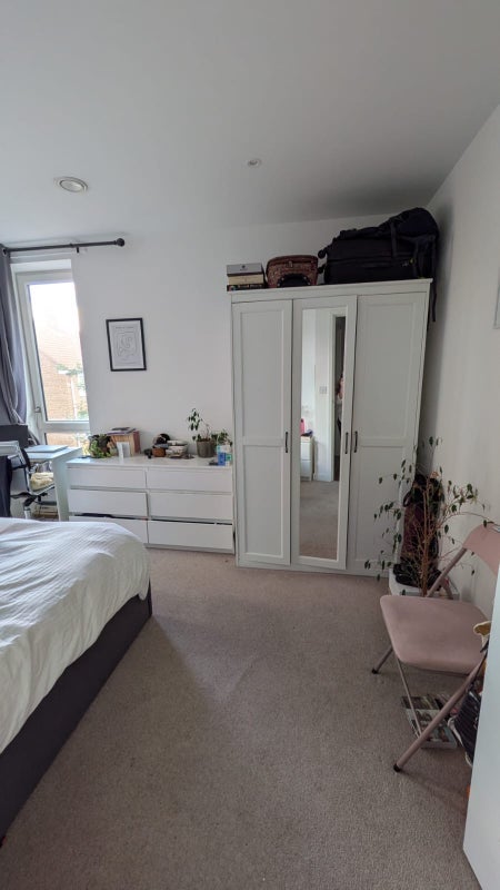 Flat The Vale in Greater London