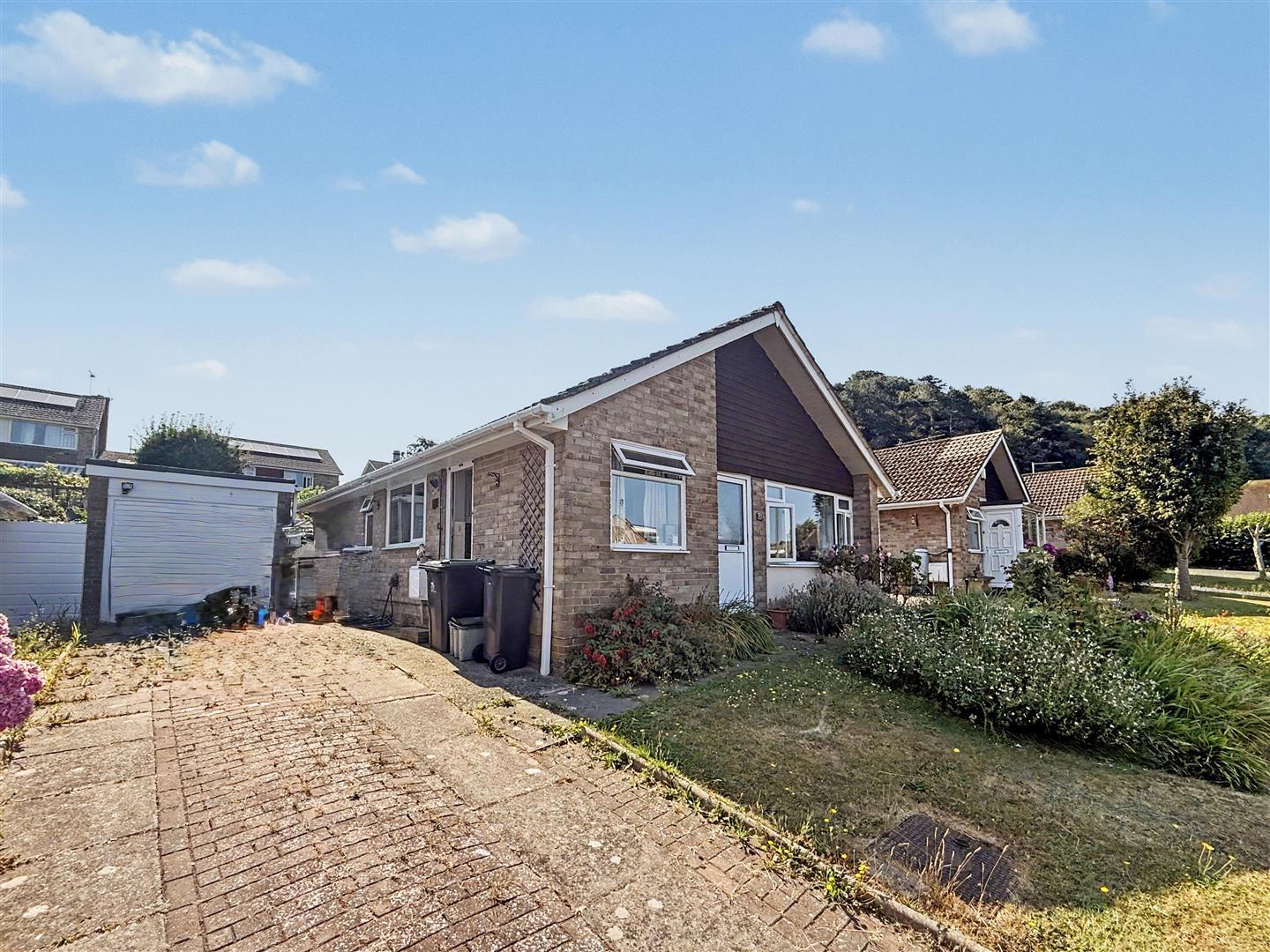House Coneygar Close in Bridport