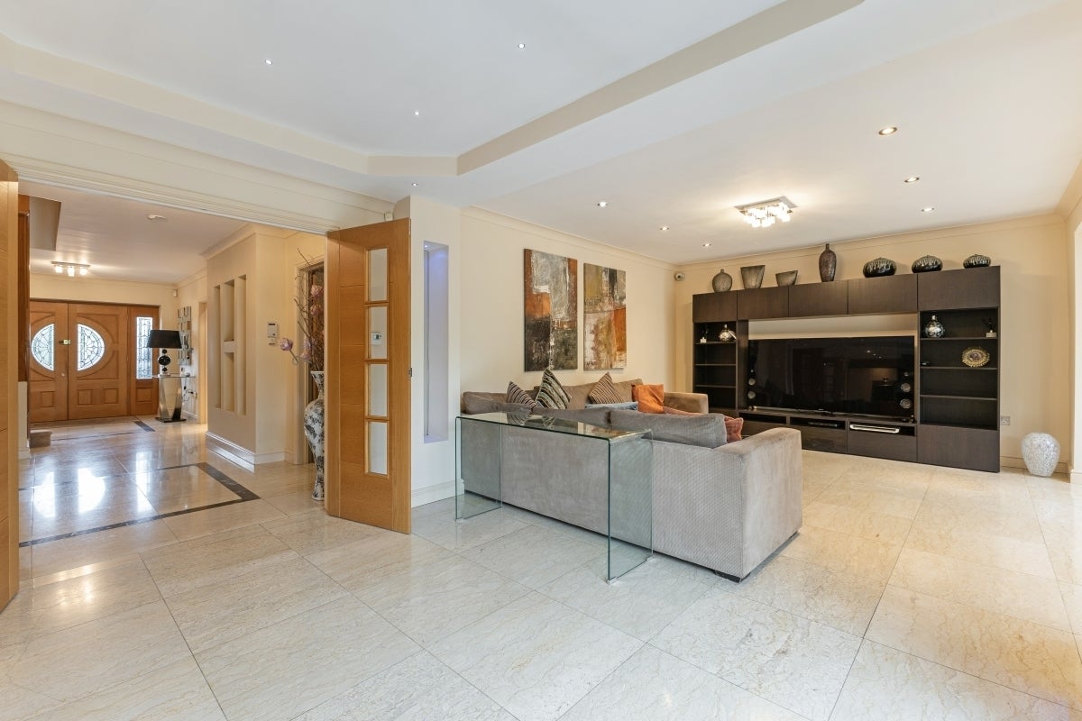 House Wexham Woods in George Green