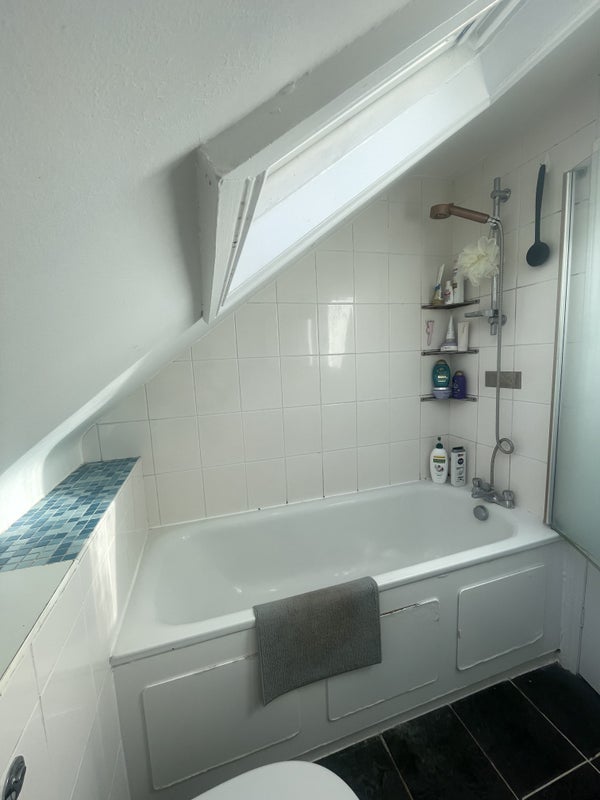 Room Cavendish Road in Greater London
