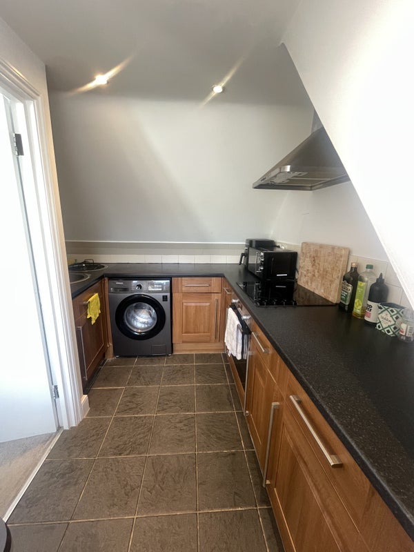 Room Cavendish Road in Greater London