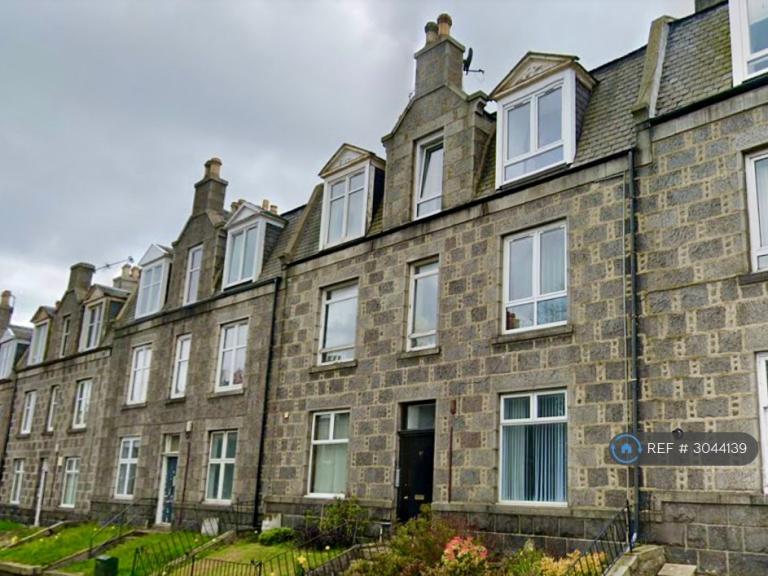 Flat Menzies Road in Aberdeen City