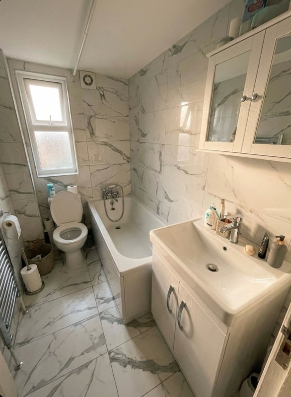 Room Bethnal Green Road in Greater London