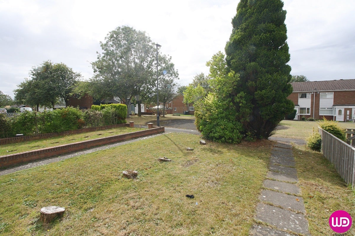 House Allerdean Close in Newcastle upon Tyne