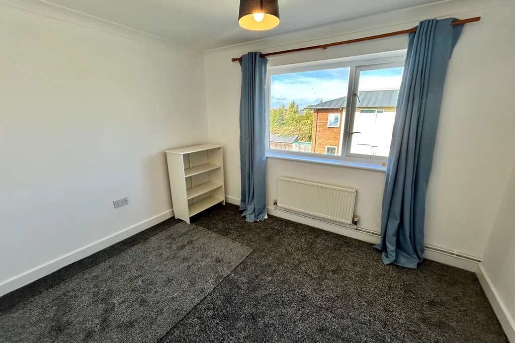 Flat Pye Bridge End in Milton Keynes