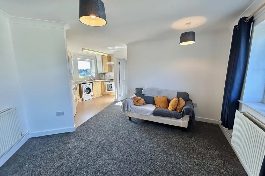Flat Pye Bridge End in Milton Keynes