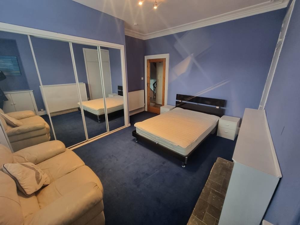 Flat Pitstruan Place in Aberdeen