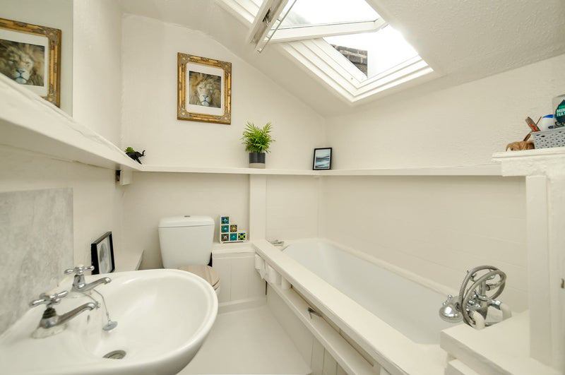 Room Vartry Road in Greater London