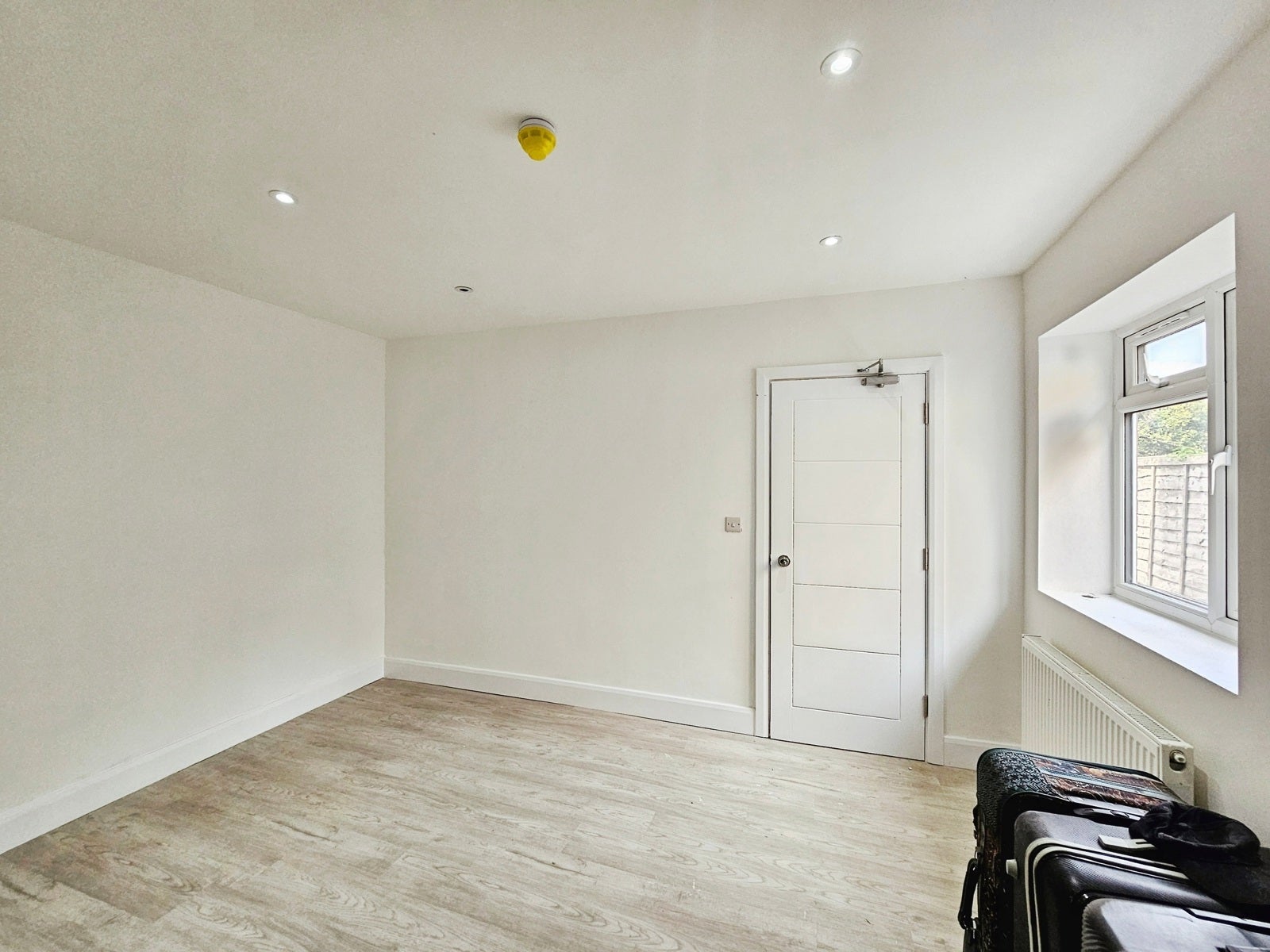 Flat Elizabethan Way in Borough of Spelthorne