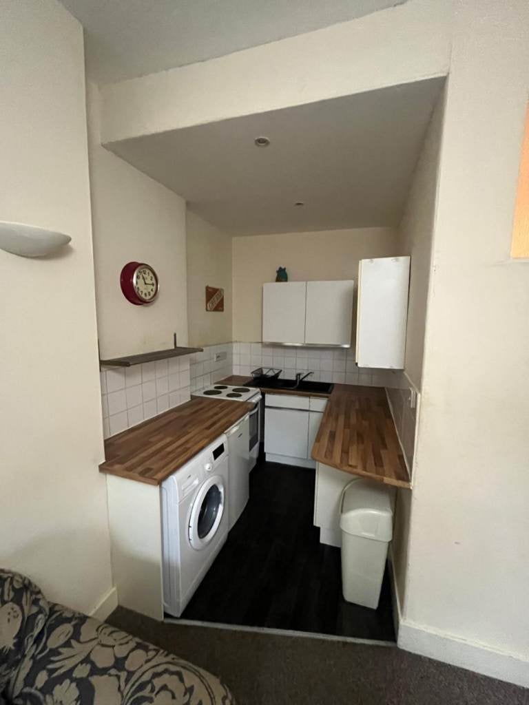 Flat Gorgie Road in City of Edinburgh