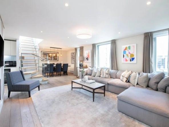 Flat Merchant Square in City of Westminster