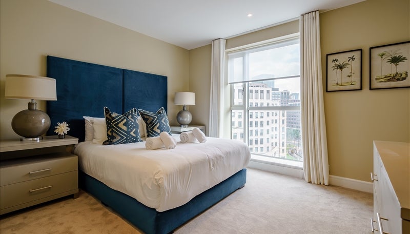 Flat Westferry Circus in Greater London