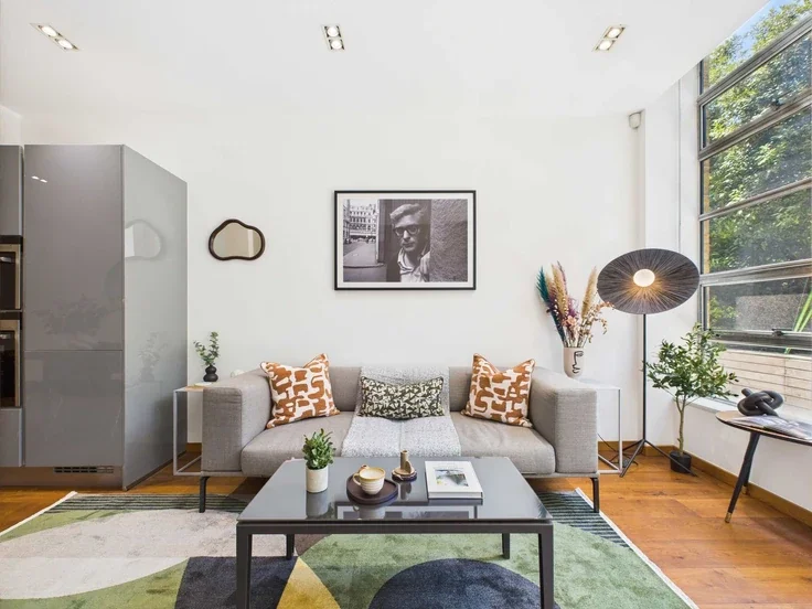 Flat Bayham Street in Greater London