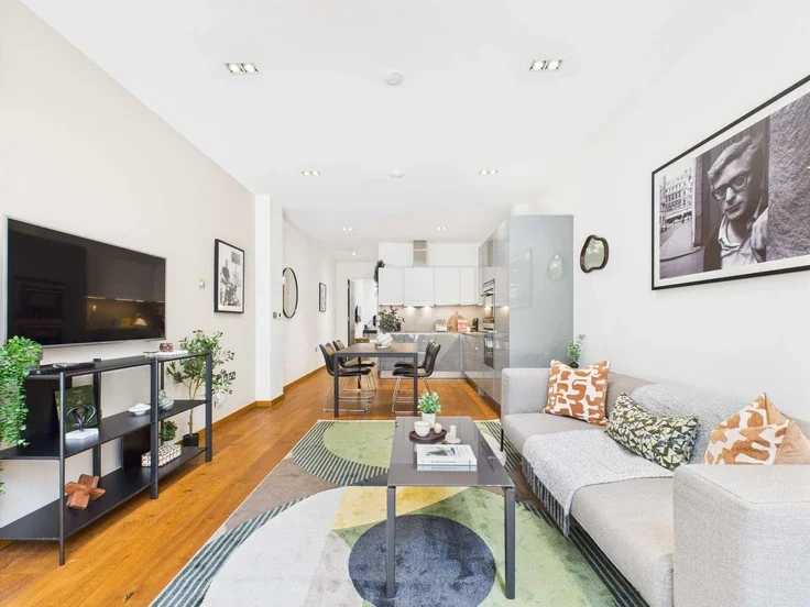 Flat Bayham Street in Greater London