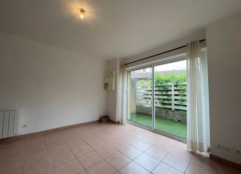 Appartement Rue Pasteur à Sathonay-Camp