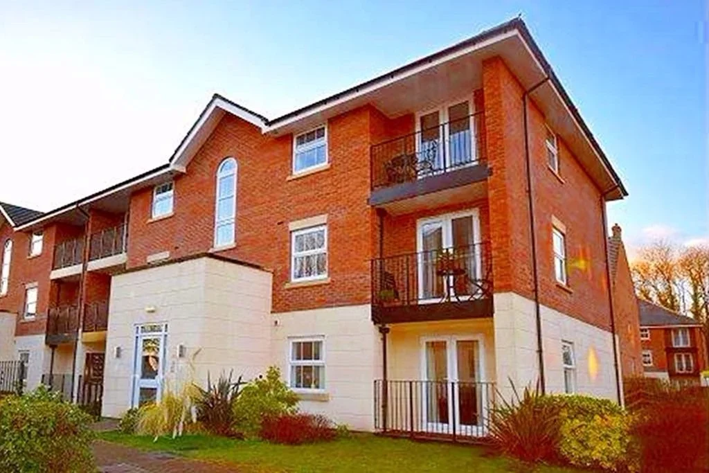 Flat Badgerdale Way in Derby