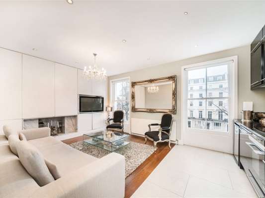 Flat St Stephen's Gardens in City of Westminster