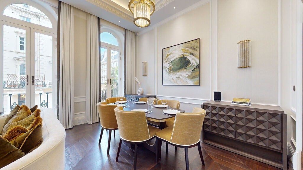 Flat Prince of Wales Terrace in Greater London