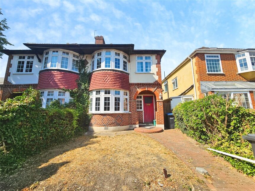 House Victoria Street in Borough of Runnymede