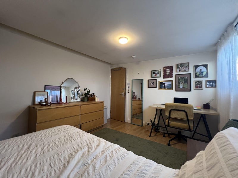 Room Palatine Road in Greater London